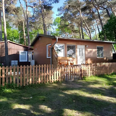 Surf-bungalow In Erster Reihe פארק נופש Klein Stromkendorf