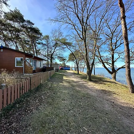 Surf-bungalow In Erster Reihe